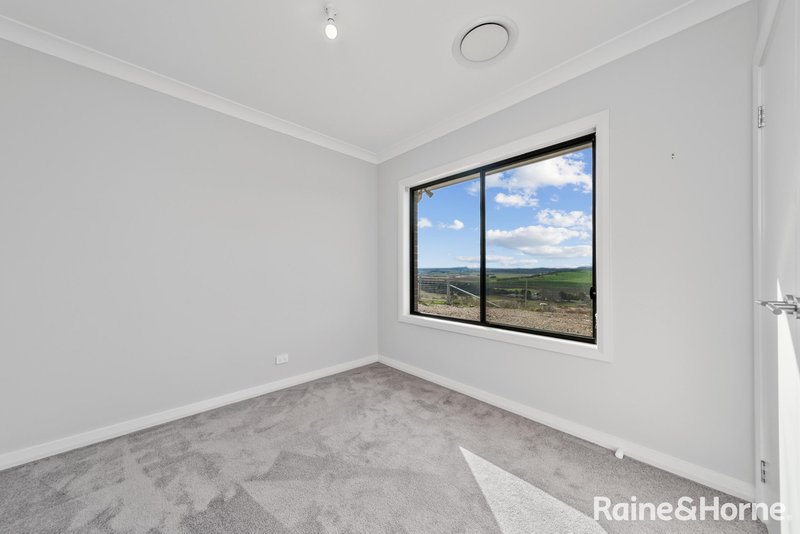 Photo - 81 Povey Place, Breadalbane NSW 2581 - Image 12