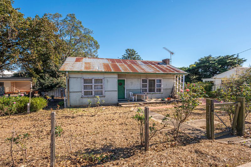 Photo - 81 Remembrance Driveway , Tahmoor NSW 2573 - Image 4