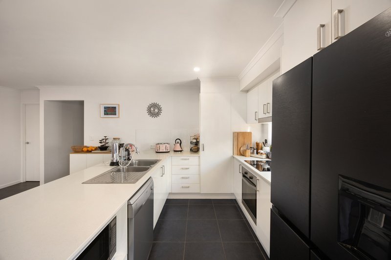 Photo - 81 Riverside Circuit, Joyner QLD 4500 - Image 3