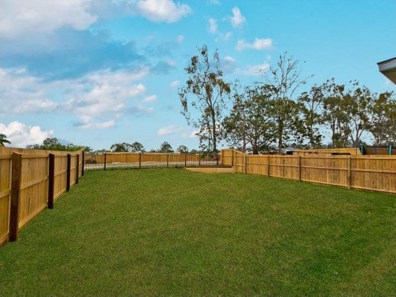 Photo - 81 Riverside Circuit, Joyner QLD 4500 - Image 8