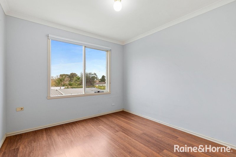Photo - 81 Rossiter Avenue, Roxburgh Park VIC 3064 - Image 7