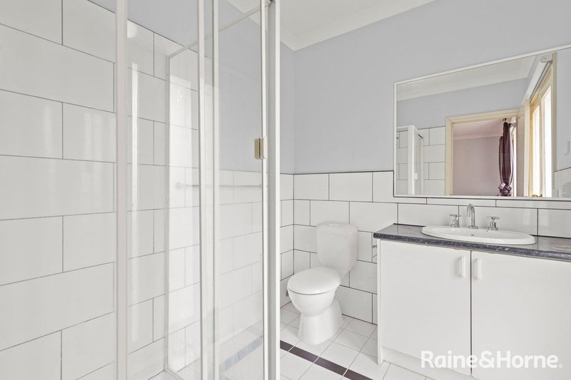 Photo - 81 Rossiter Avenue, Roxburgh Park VIC 3064 - Image 8