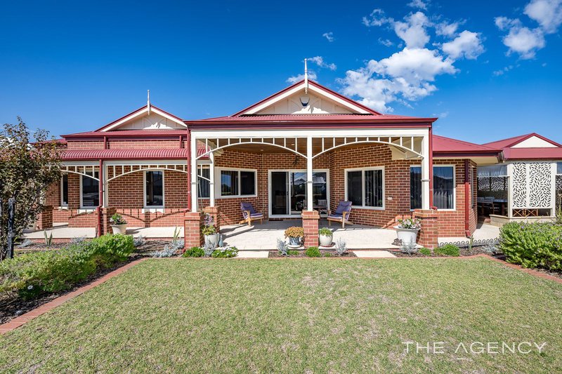 Photo - 81 Roundhouse Parade, Jindalee WA 6036 - Image 3
