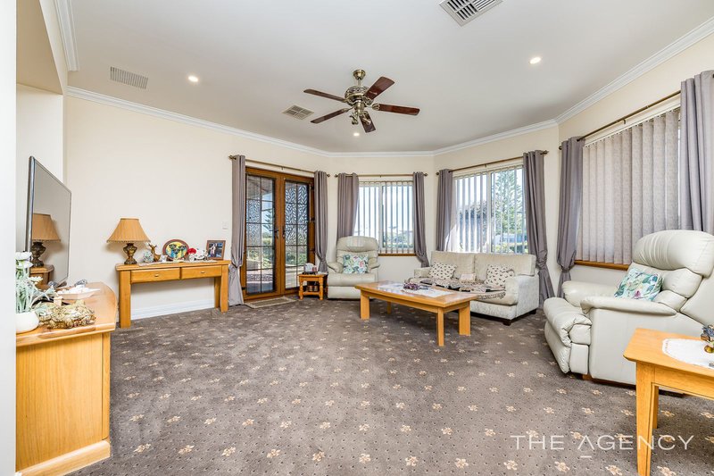 Photo - 81 Roundhouse Parade, Jindalee WA 6036 - Image 11