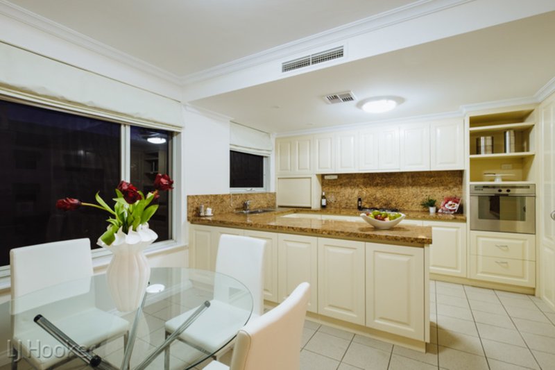 Photo - 8/1 Royal Street, East Perth WA 6004 - Image 4