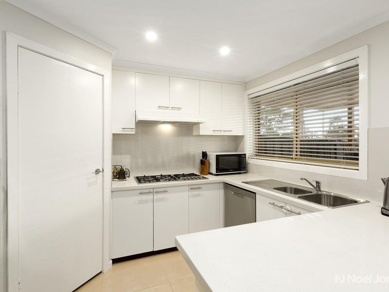 Photo - 8/1 Serpells Road, Templestowe VIC 3106 - Image 2