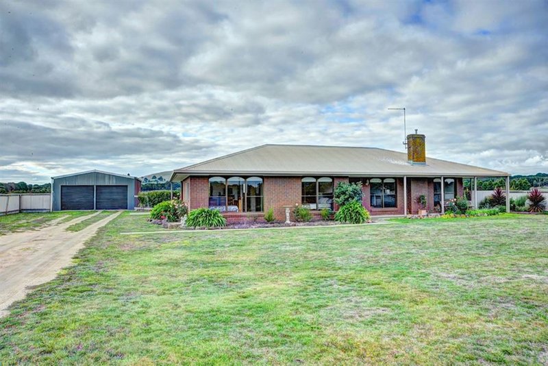 81 Sharpes Road, Miners Rest VIC 3352