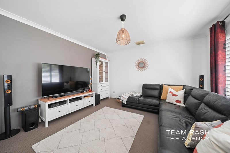 Photo - 81 Splendens Avenue, Banksia Grove WA 6031 - Image 5