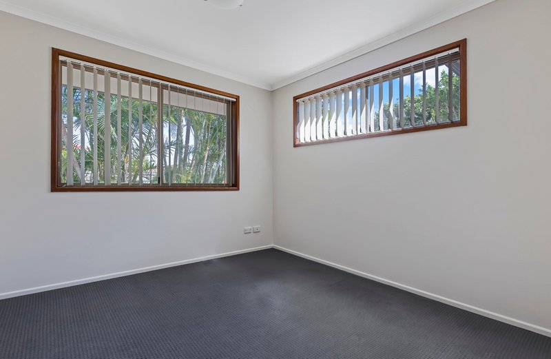 Photo - 81 Sunbird Chase, Parrearra QLD 4575 - Image 11