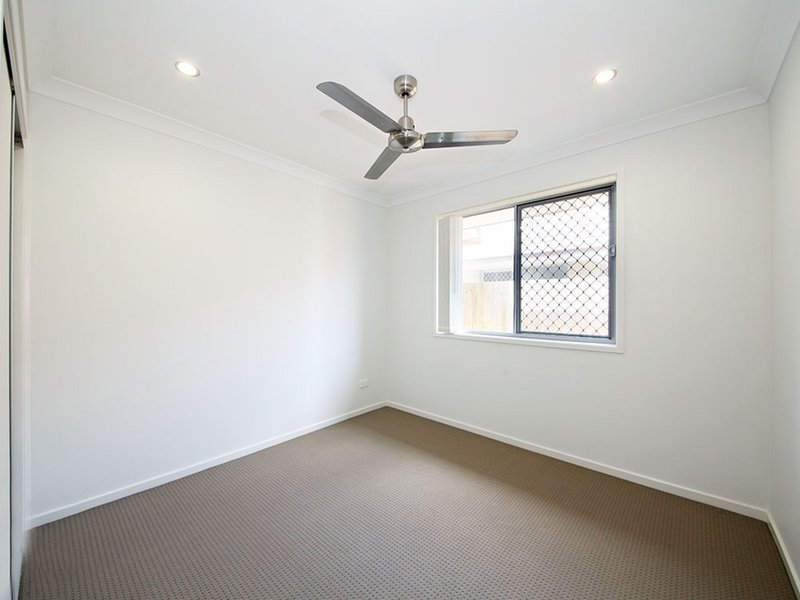 Photo - 81 Surround Street, Dakabin QLD 4503 - Image 7