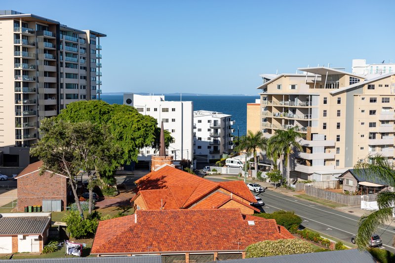 Photo - 81 Sutton Street, Redcliffe QLD 4020 - Image 25