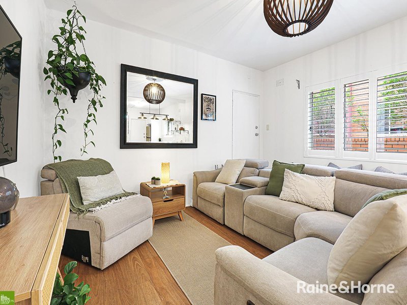Photo - 8/1 Thomas Street, Wollongong NSW 2500 - Image 3