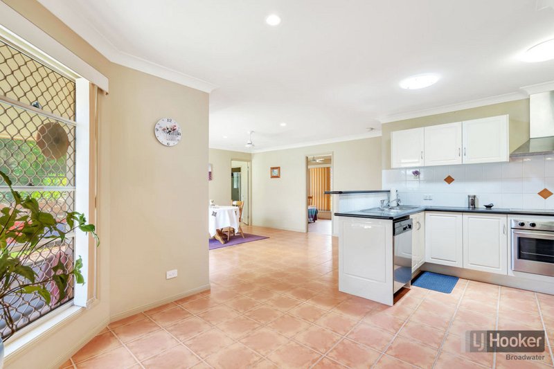 Photo - 81 Tiger Drive, Arundel QLD 4214 - Image 7