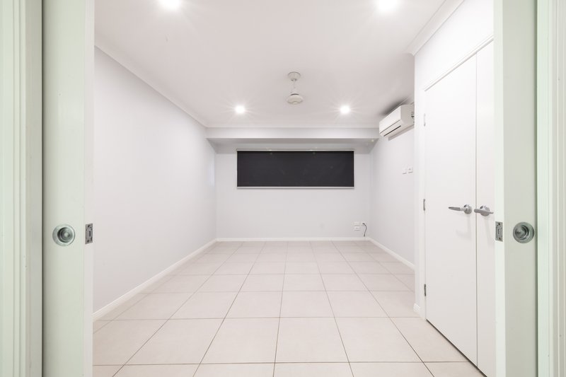 Photo - 81 Trader Crescent, Cannonvale QLD 4802 - Image 12