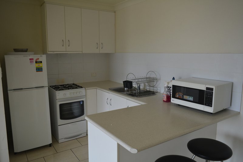 Photo - 8/1 Uniplaza Court, Kearneys Spring QLD 4350 - Image 3