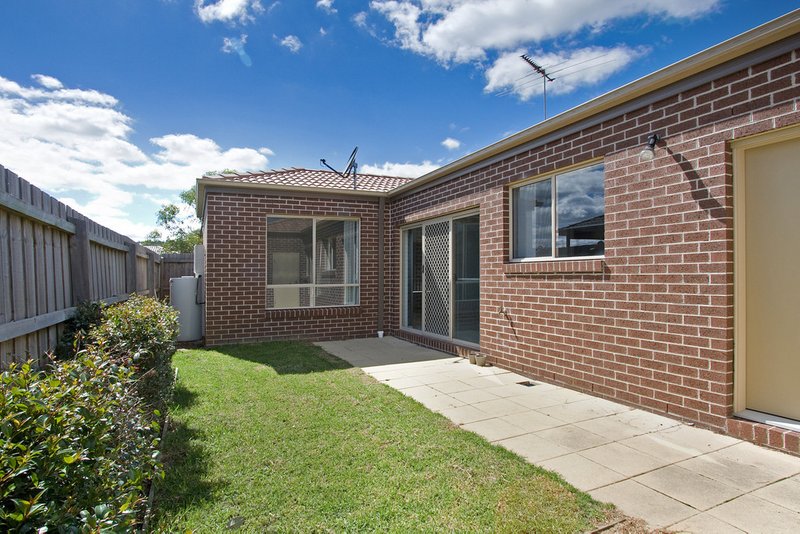 Photo - 8/1 Walnut Way, Pakenham VIC 3810 - Image 9