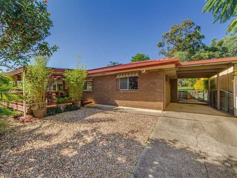 Photo - 81 Wardoo Street, Southport QLD 4215 - Image 12