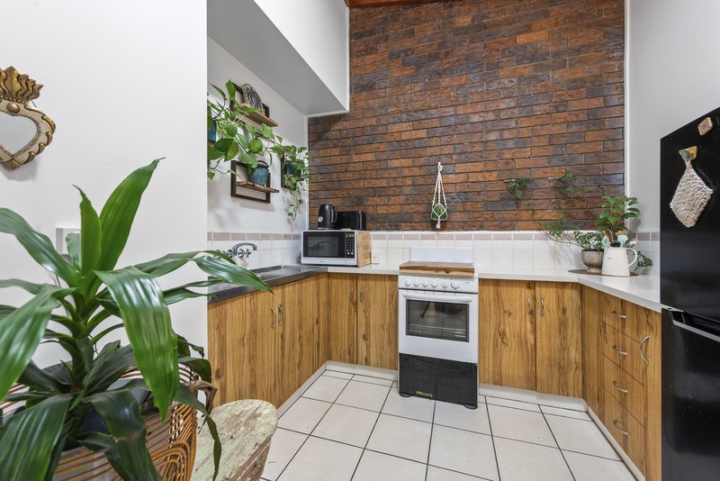 Photo - 8/1 Whichello Street, Newtown QLD 4350 - Image 3