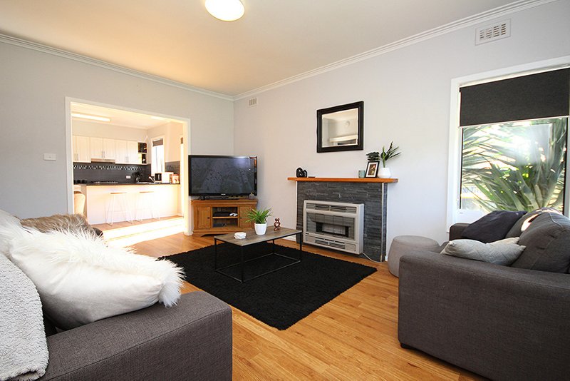 Photo - 81 Williams Road, Horsham VIC 3400 - Image 3