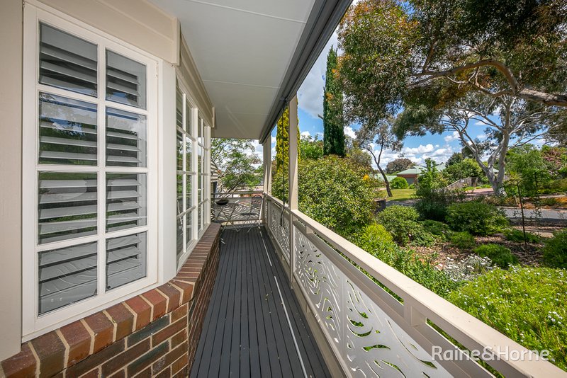 Photo - 81 Yellow Gum Boulevard, Sunbury VIC 3429 - Image 3