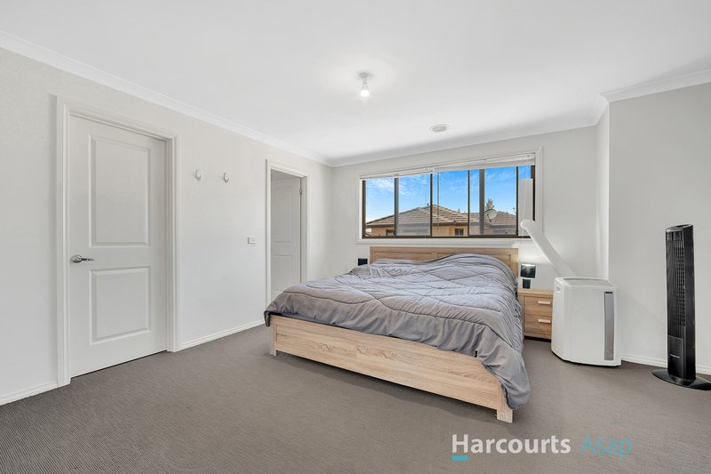 Photo - 8/10-12 Innes Court, Berwick VIC 3806 - Image 9