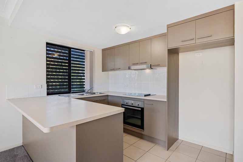 Photo - 8/10-14 Syria Street, Beenleigh QLD 4207 - Image 4