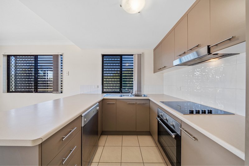 Photo - 8/10-14 Syria Street, Beenleigh QLD 4207 - Image 5