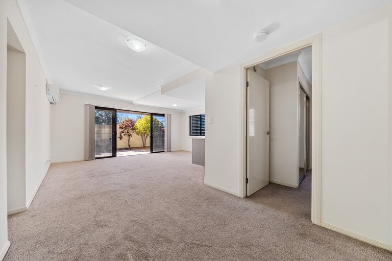 Photo - 8/10-14 Syria Street, Beenleigh QLD 4207 - Image 9