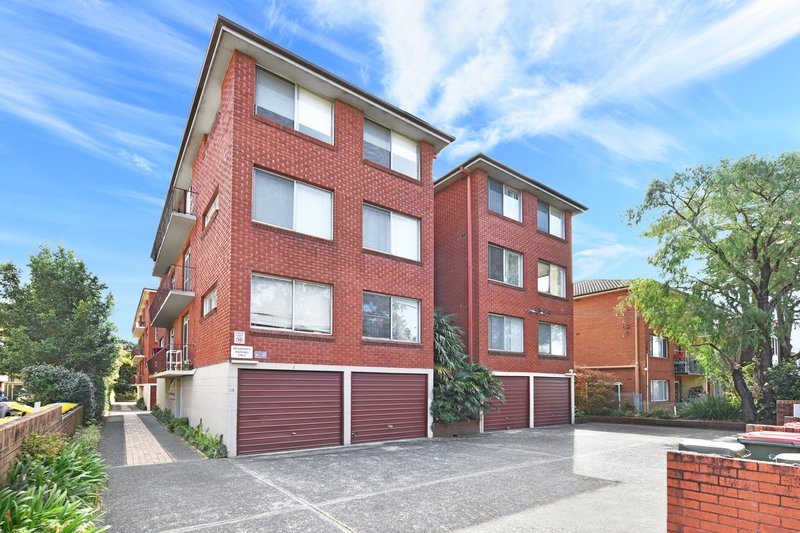 8/10 Bank Street, Meadowbank NSW 2114