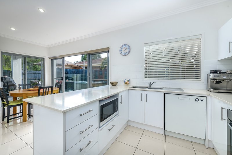 Photo - 8/10 Careel Close, Helensvale QLD 4212 - Image 3