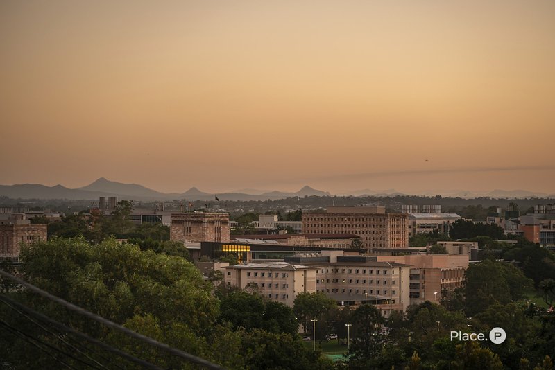 Photo - 8/10 Chester Street, Highgate Hill QLD 4101 - Image 1