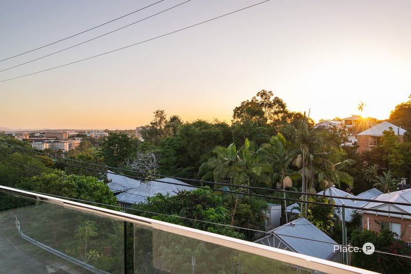 Photo - 8/10 Chester Street, Highgate Hill QLD 4101 - Image 5