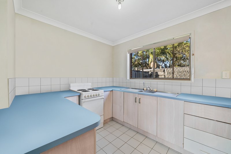 Photo - 8/10 Damalis Street, Woodridge QLD 4114 - Image 6