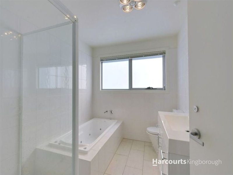 Photo - 8/10 Denison Street, Kingston TAS 7050 - Image 10