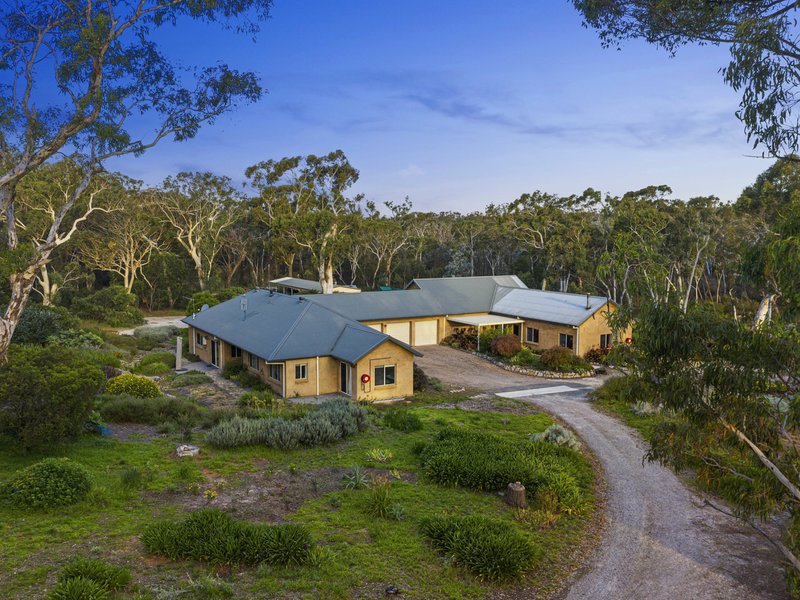 Photo - 810 Tugalong Road, Canyonleigh NSW 2577 - Image 3