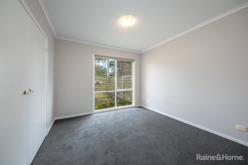 Photo - 8/103 Pasley Street, Sunbury VIC 3429 - Image 3