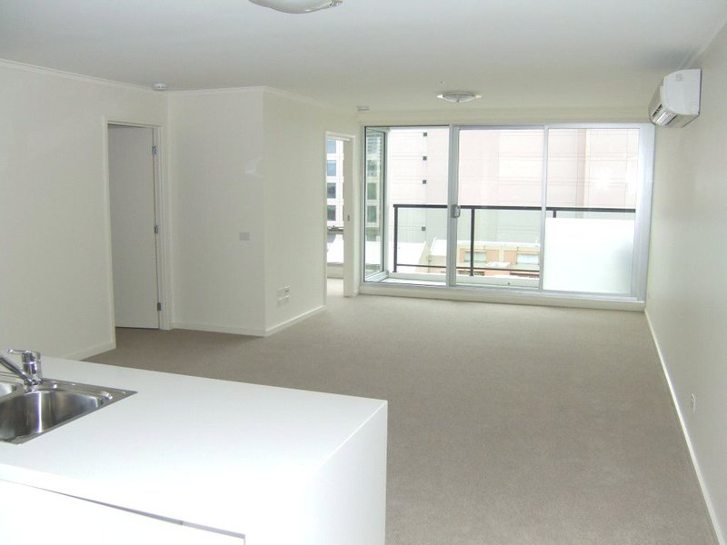 Photo - 810/58 Jeffcott Street, West Melbourne VIC 3003 - Image 1