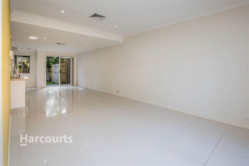 Photo - 8/107-111 Adderton Road, Telopea NSW 2117 - Image 5