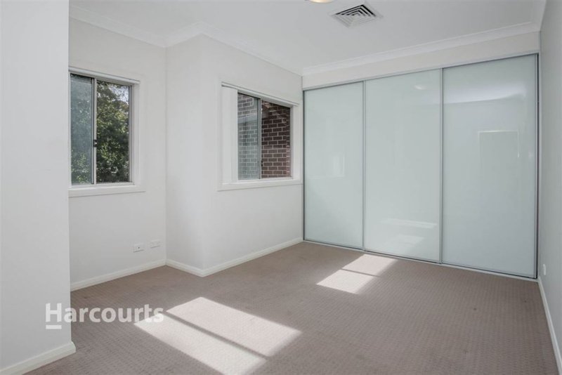 Photo - 8/107-111 Adderton Road, Telopea NSW 2117 - Image 6