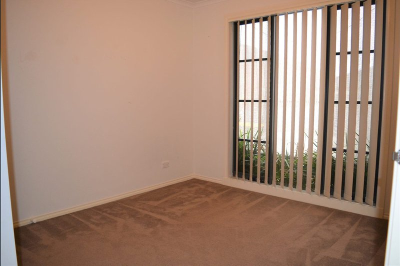 Photo - 8/107 Army Road, Pakenham VIC 3810 - Image 14