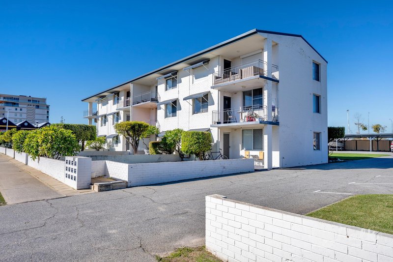 Photo - 8/107 Harrison Street, Rockingham WA 6168 - Image 2