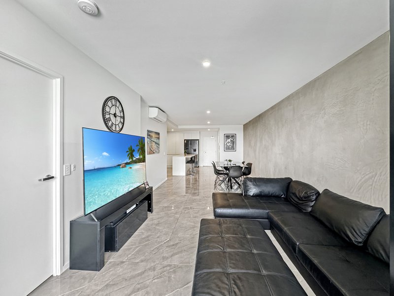 Photo - 810/9 Market Lane, Maroochydore QLD 4558 - Image