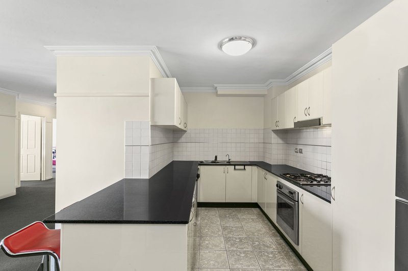 Photo - 810/91a Bridge Road, Westmead NSW 2145 - Image 2