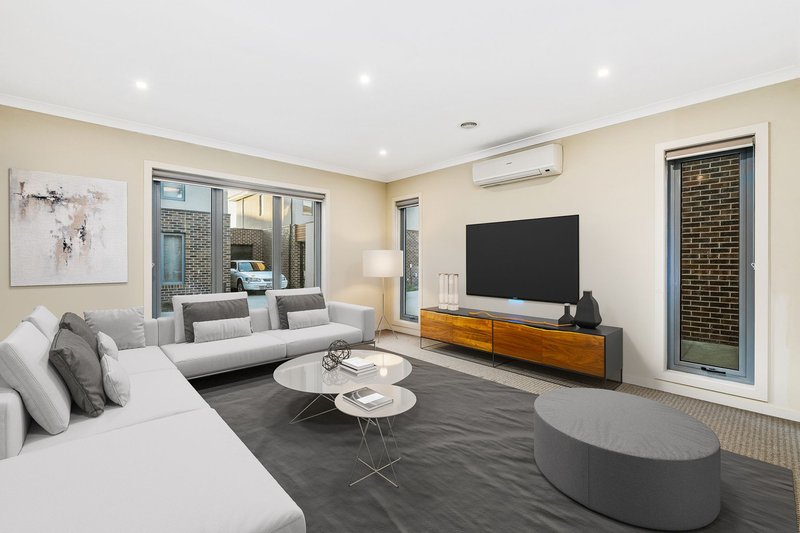 Photo - 8/11-13 Frederick Street, Dandenong VIC 3175 - Image 3