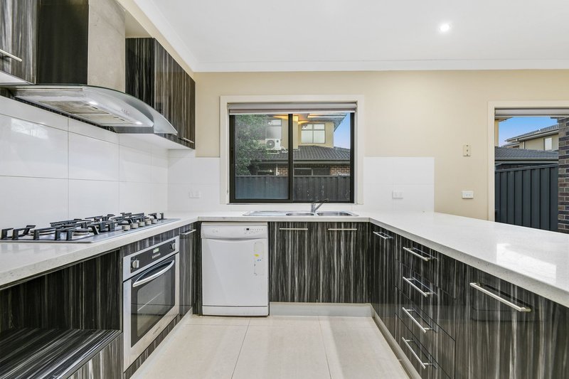 Photo - 8/11-13 Frederick Street, Dandenong VIC 3175 - Image 5