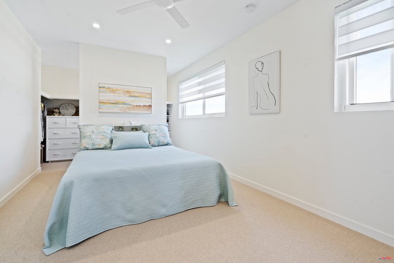 Photo - 8/11 Colburn Avenue, Victoria Point QLD 4165 - Image 18