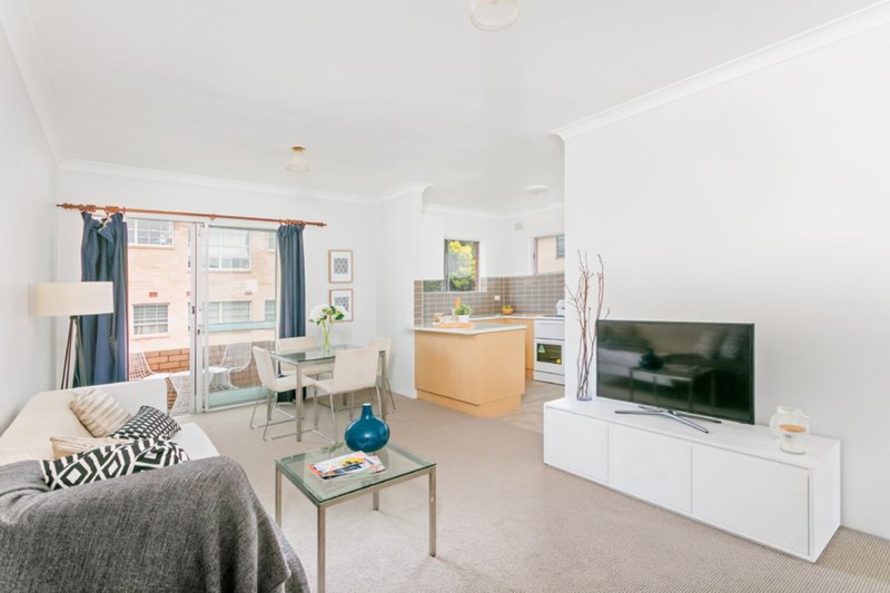 8/11 Edgeworth David Avenue, Hornsby NSW 2077