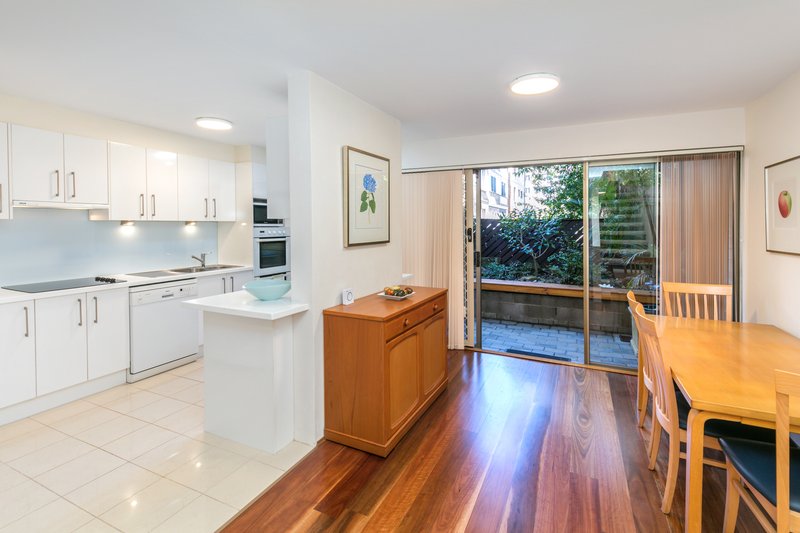 Photo - 8/11 Hardie Street, Neutral Bay NSW 2089 - Image 6