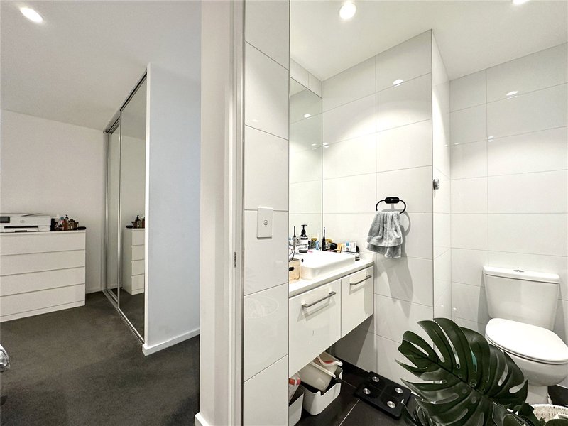 Photo - 811/1 Balston Street, Southbank VIC 3006 - Image 14