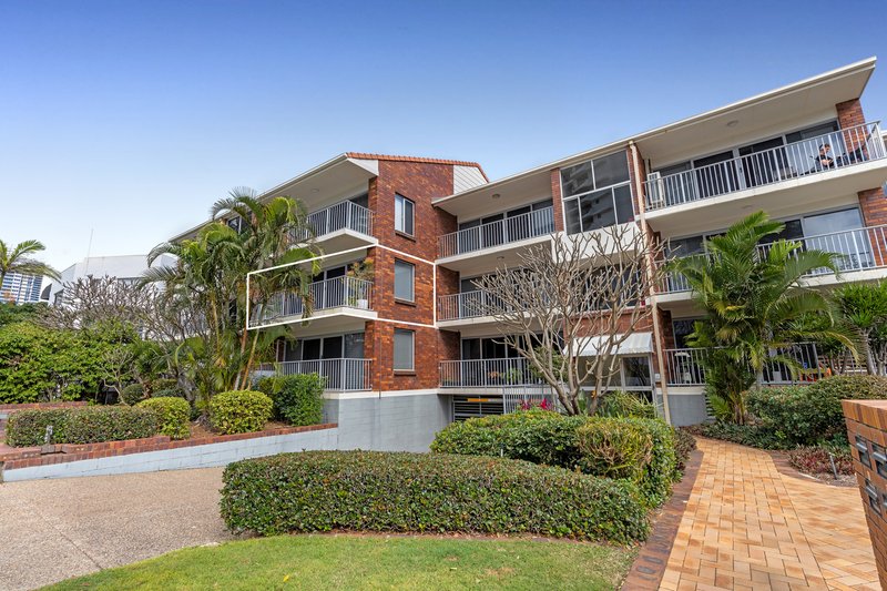 Photo - 8/111 Old Burleigh Road, Broadbeach QLD 4218 - Image 10